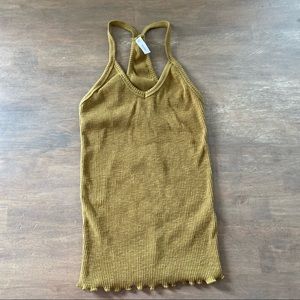 Wishlist Women’s medium mustard tank top